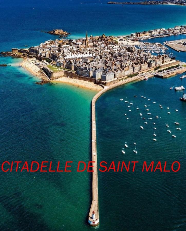 LE COCON de MATIGNON Gîte 4 étoiles 5 kms mer Esterno foto